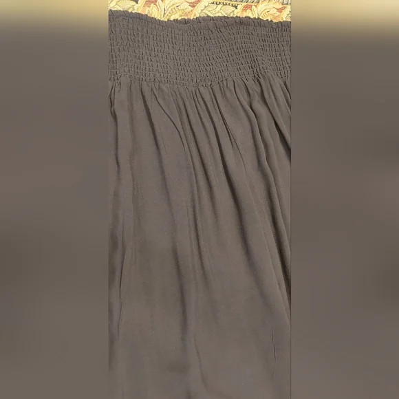 Elegant Black Wide Leg Jumpsuit - Picture 4 of 8